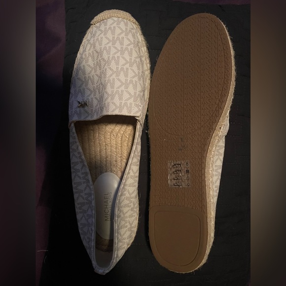 Michael Kors loafers - Picture 3 of 3